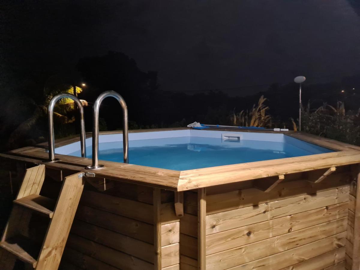 Trois-Rivières Bung'Hello Village, Piscine Et Parking Gratuit מראה חיצוני תמונה